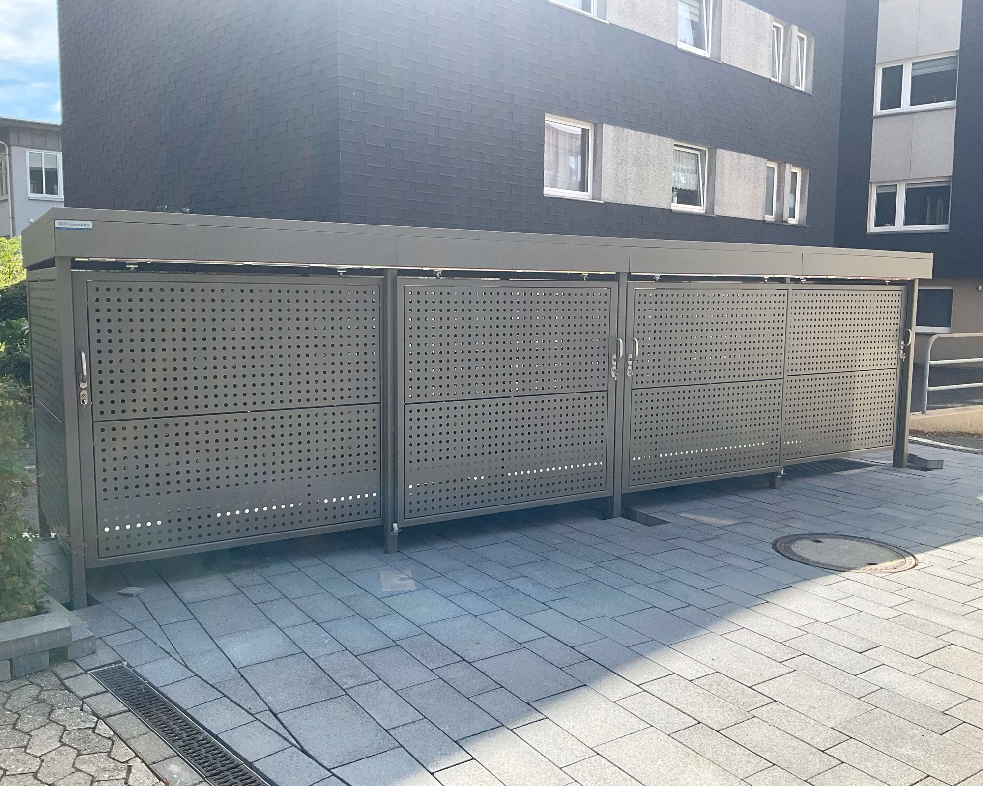 Ein System, zwei Lösungen: Hera in Bonn
