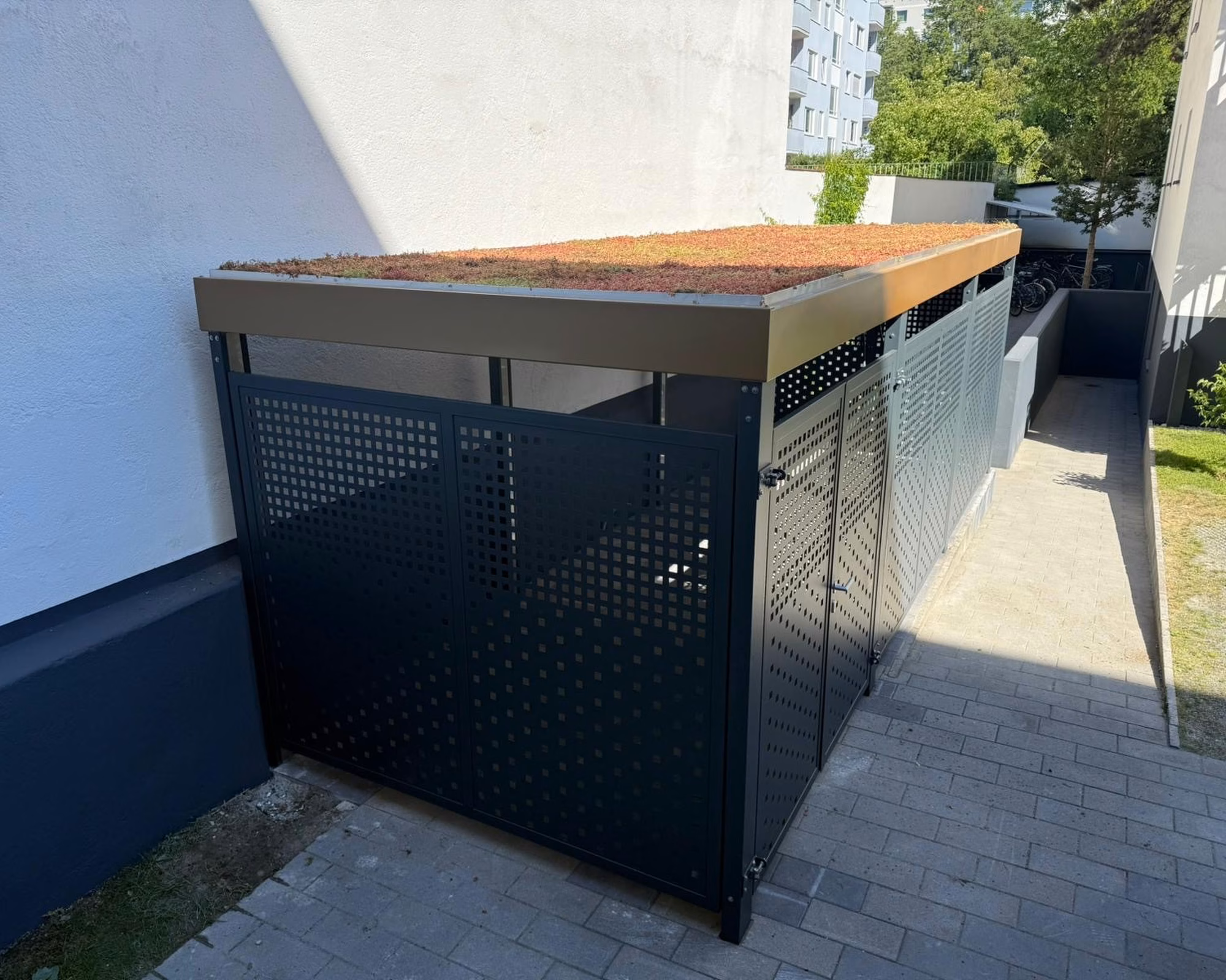 Wertstoffeinhausung Sailerstraße